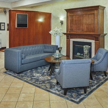 Lake Natoma Inn Folsom Buitenkant foto