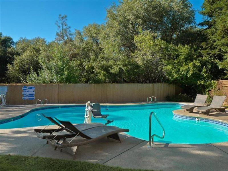 Lake Natoma Inn Folsom Buitenkant foto