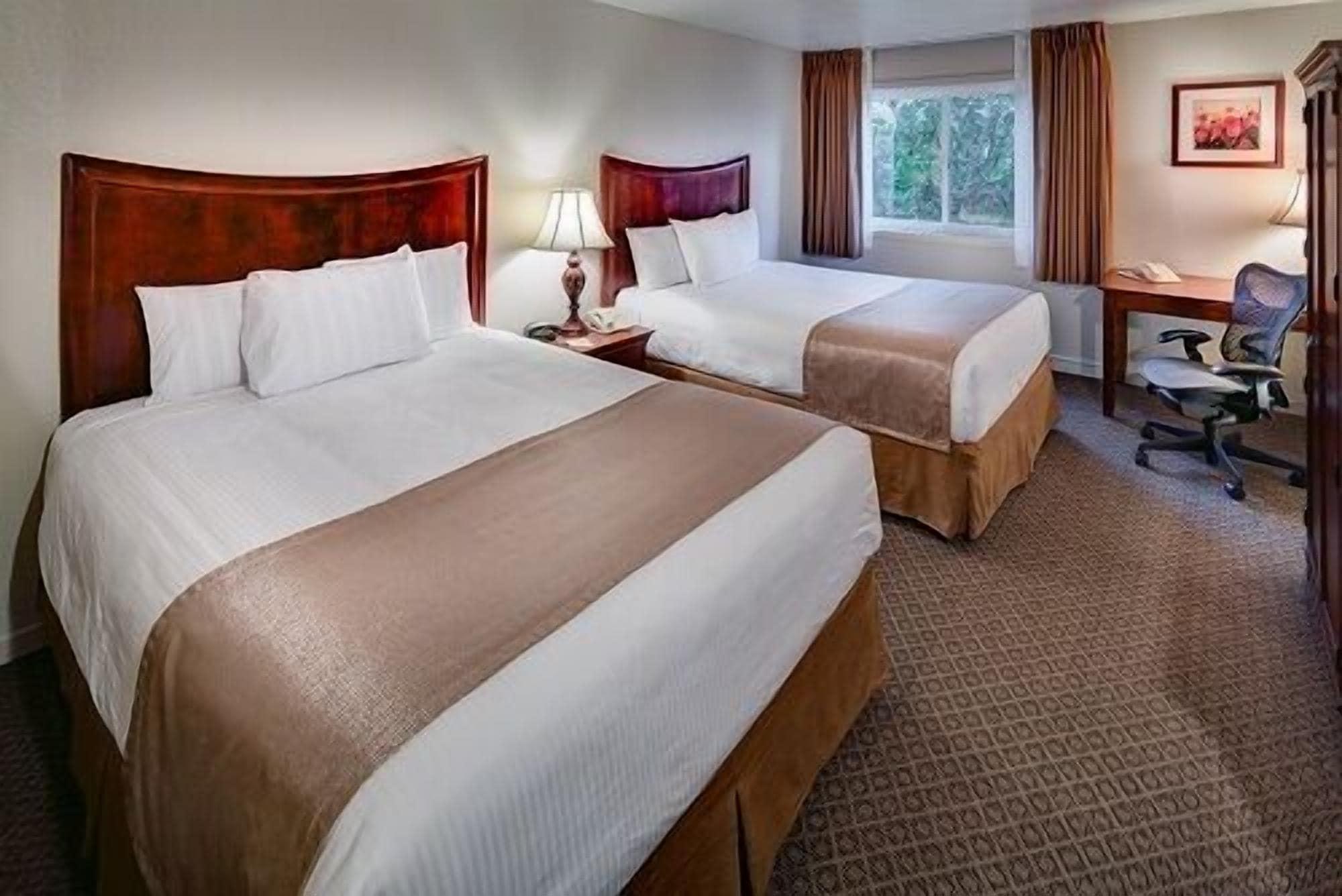 Lake Natoma Inn Folsom Buitenkant foto